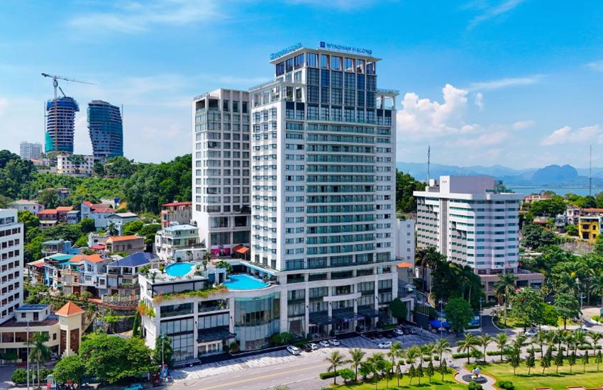 Khách sạn Wyndham Legend Halong